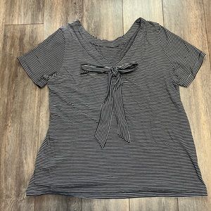 Striped Bow Tee - Banana Republic Factory - XL